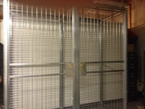 Welded wire loss prevention cages installed in Orlando. Stocked in 7 sizes. Complimentary layouts and quote. Sales@LockersUSA.com